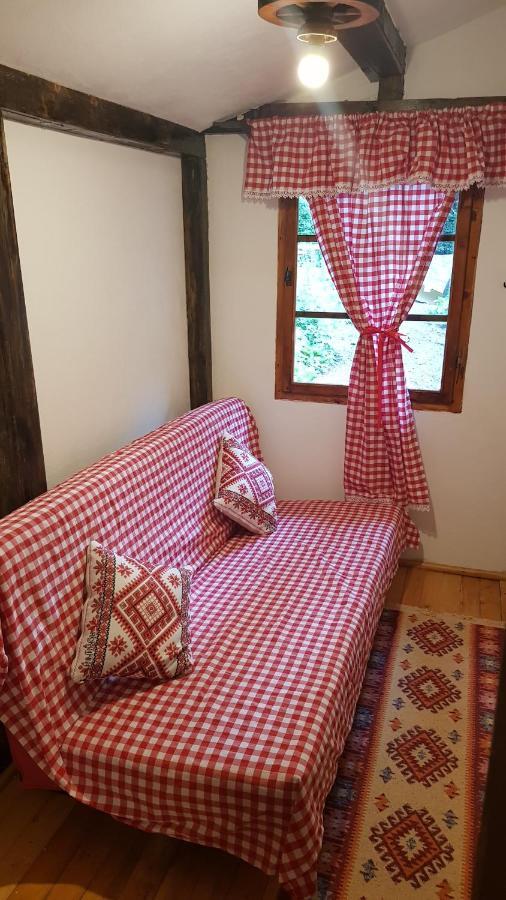 Cabanute Si Camping Dracula Capatineni-Paminteni 外观 照片